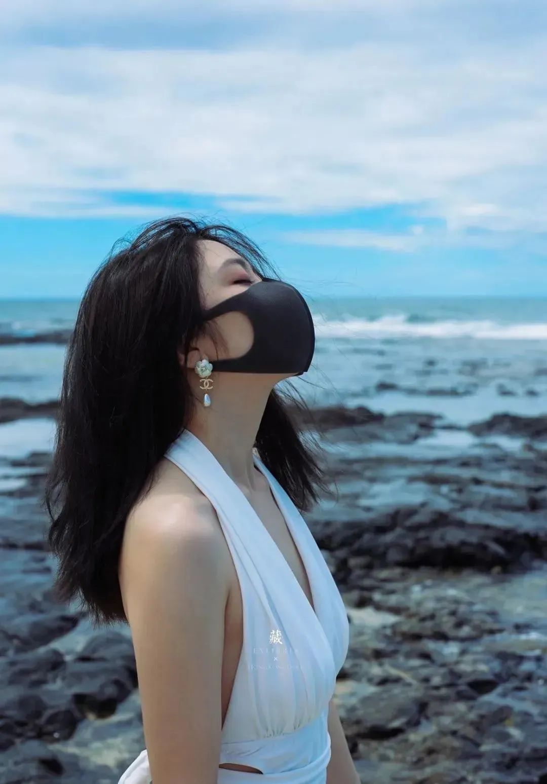 玩偶口罩姐姐视频夏日回忆3 玩偶姐姐视频是讲什么的是本人吗？